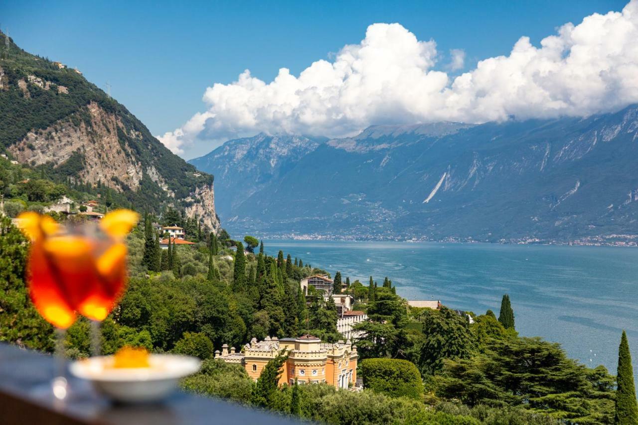 Hotel Meandro - Lake View Gargnano Bagian luar foto